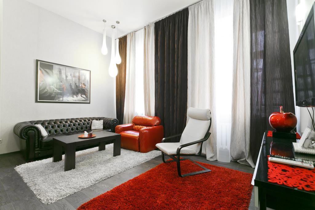 Swedish Apartments At Karla Marksa Minsk Bilik gambar